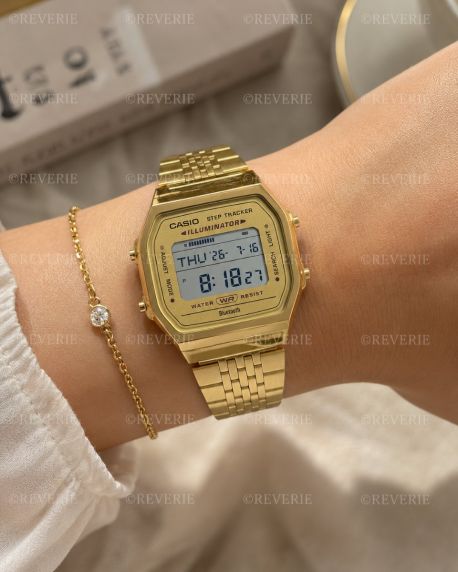 Reloj digital dorado Casio con contador de pasos y Bluetooth | ABL-100WEG-9AEF