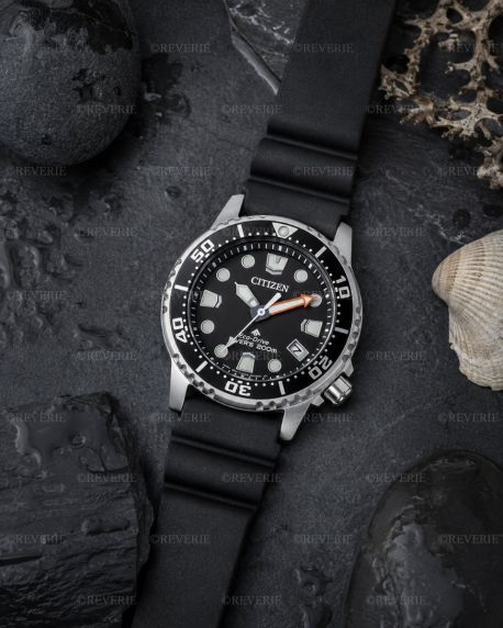 Citizen Promaster compacto reloj de buceo para mujeres con Eco-Drive y certificación ISO | EO2020-08E